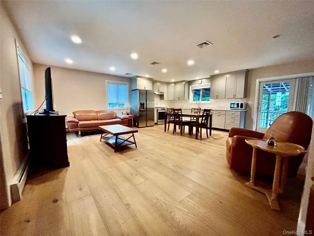 30 Brandeis Avenue Mohegan Lake, NY 10547