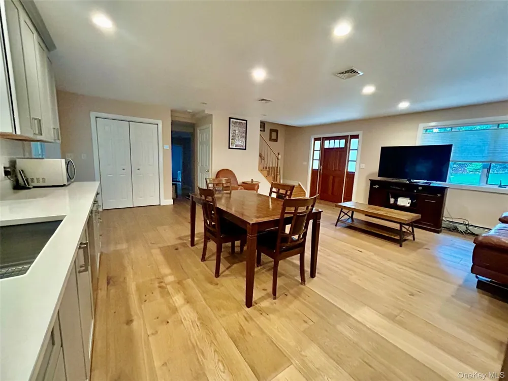 30 Brandeis Avenue Mohegan Lake, NY 10547