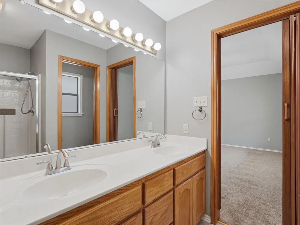 526 Riverside Drive New Braunfels, TX 78130