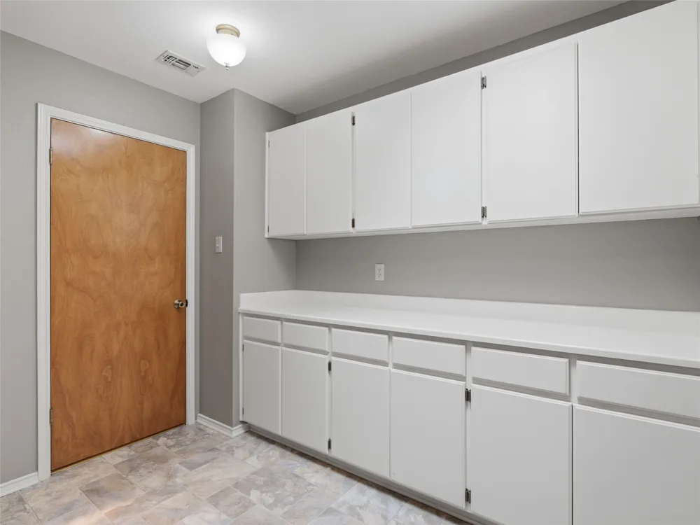 526 Riverside Drive New Braunfels, TX 78130