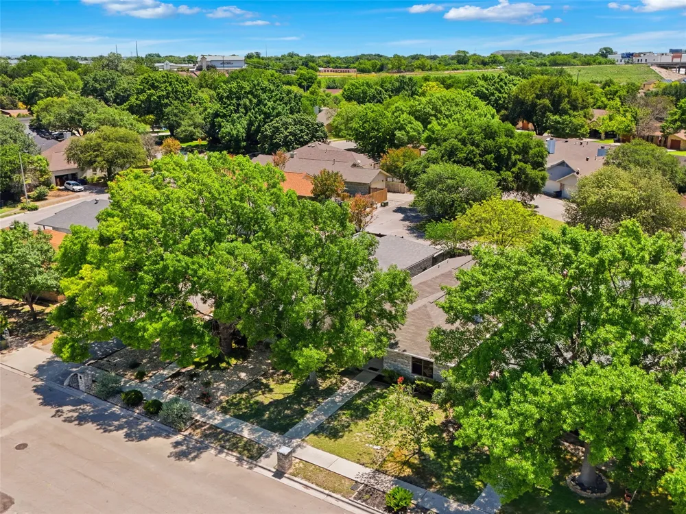 526 Riverside Drive New Braunfels, TX 78130