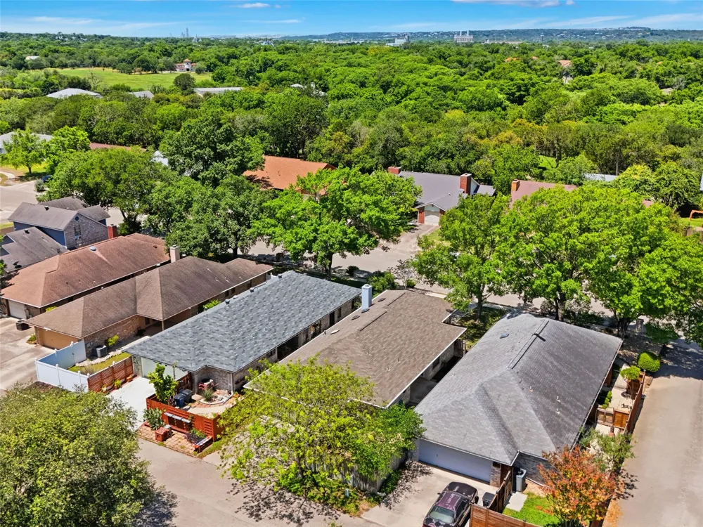 526 Riverside Drive New Braunfels, TX 78130