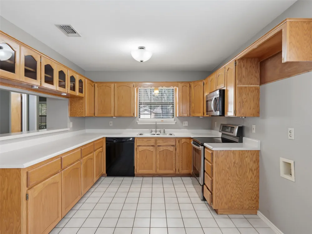 526 Riverside Drive New Braunfels, TX 78130