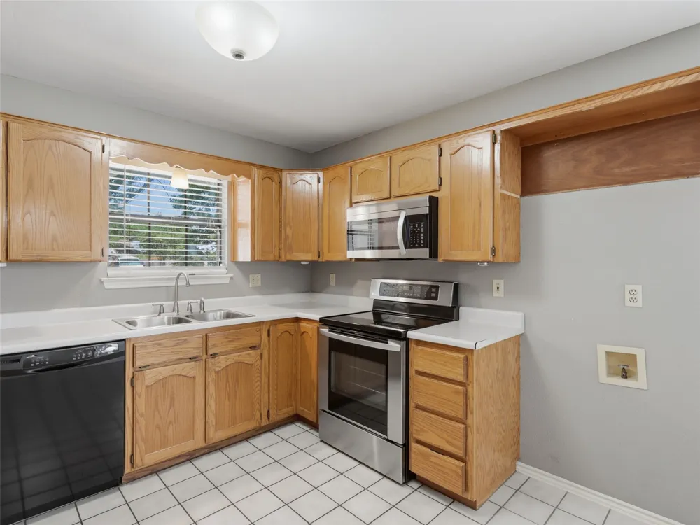 526 Riverside Drive New Braunfels, TX 78130