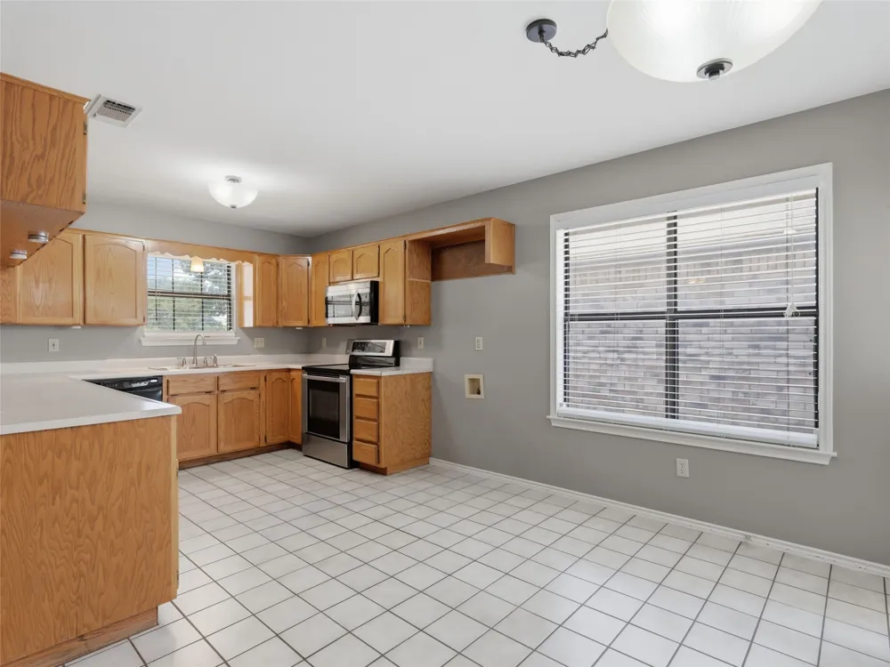 526 Riverside Drive New Braunfels, TX 78130