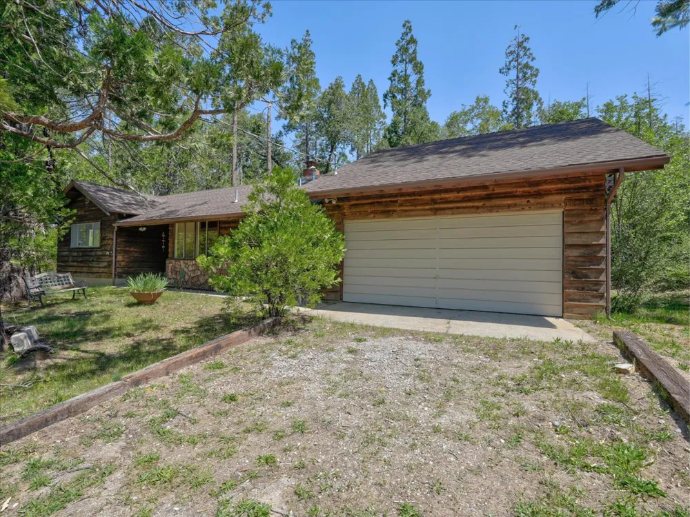 59967 Cascadel Road North Fork, CA 93643