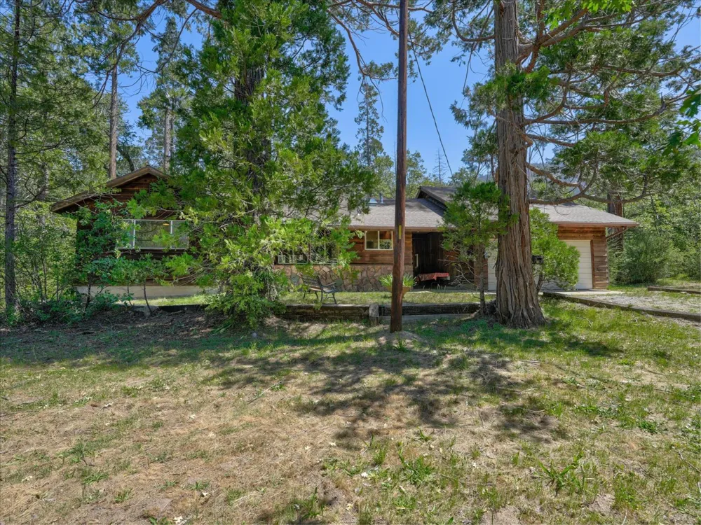 59967 Cascadel Road North Fork, CA 93643