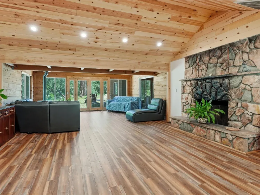 59967 Cascadel Road North Fork, CA 93643