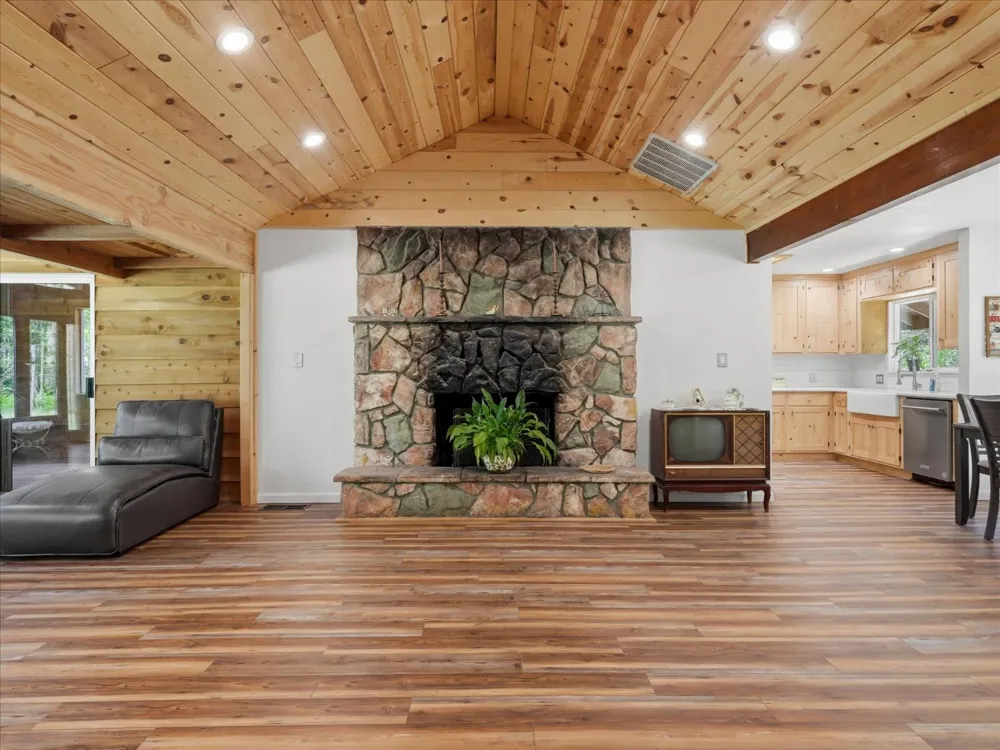 59967 Cascadel Road North Fork, CA 93643