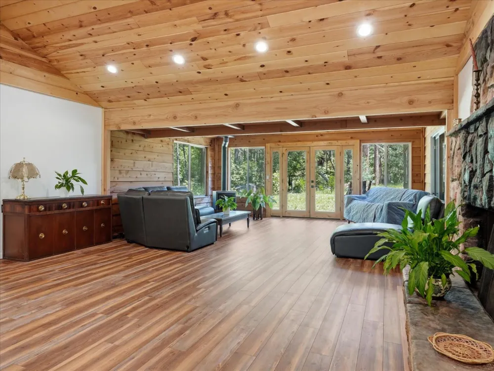 59967 Cascadel Road North Fork, CA 93643