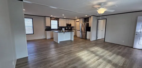 9761 Marina Cr., #292