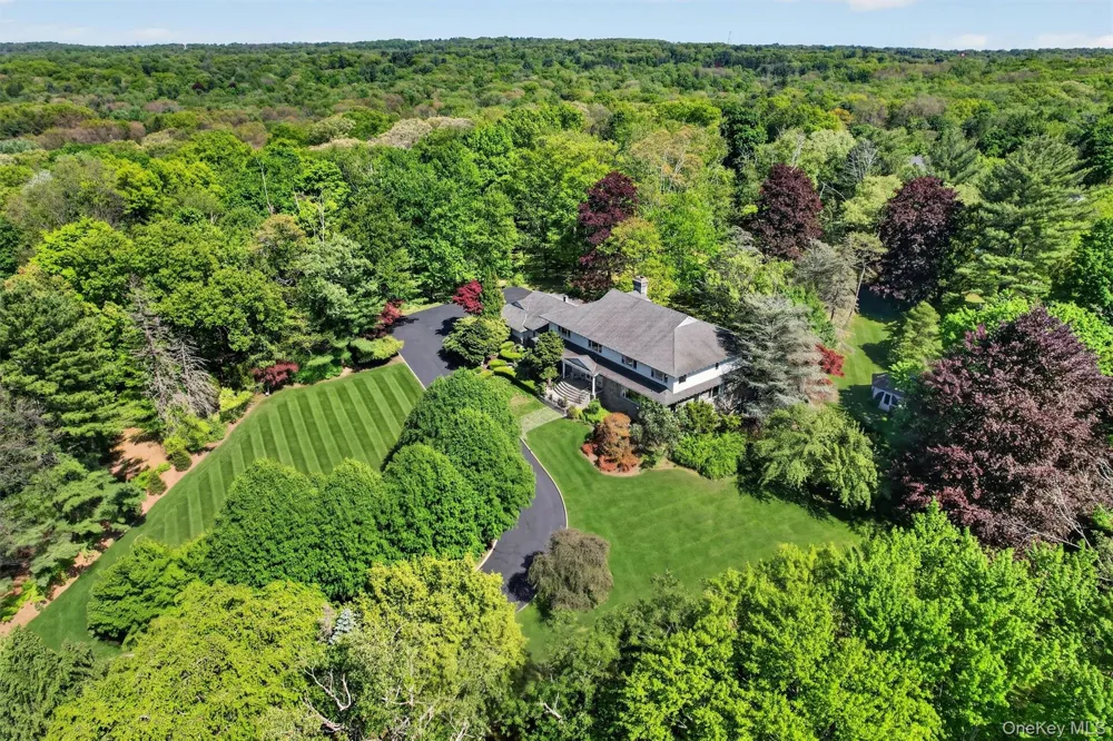 20 Moriah Lane Montebello, NY 10901