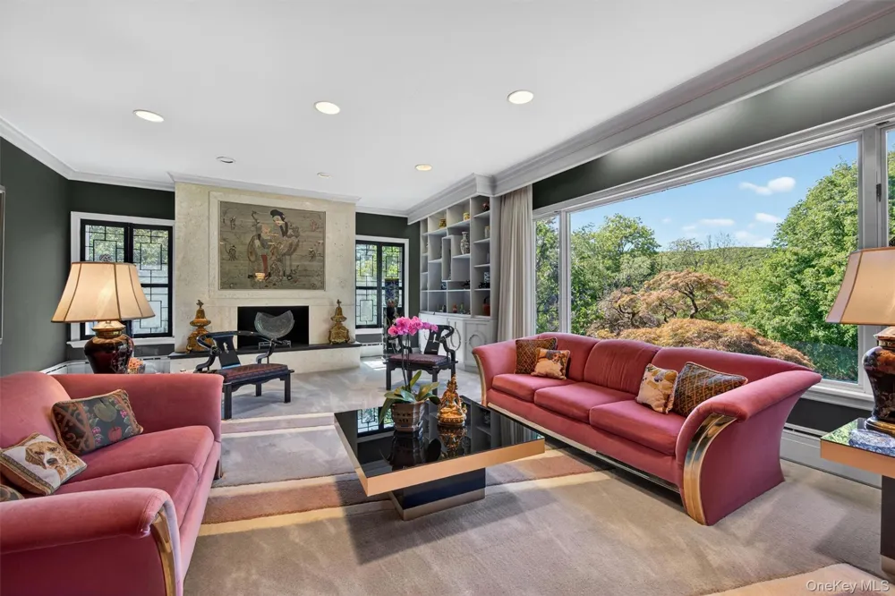 20 Moriah Lane Montebello, NY 10901