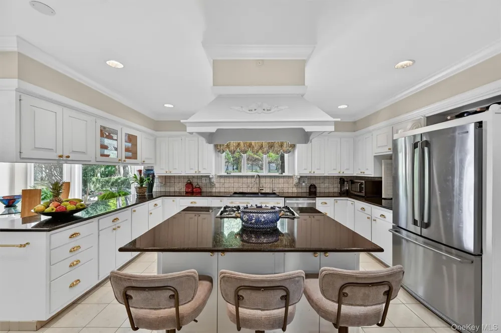 20 Moriah Lane Montebello, NY 10901