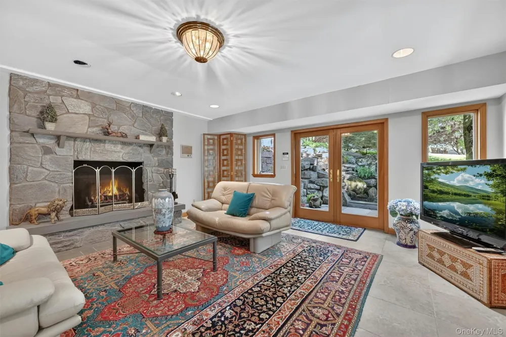 20 Moriah Lane Montebello, NY 10901