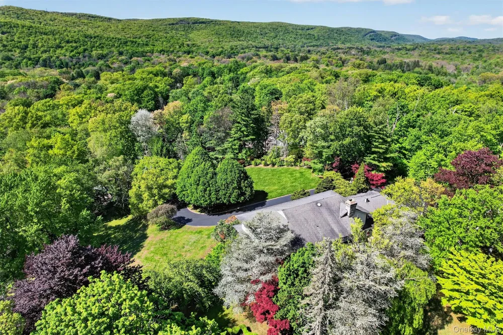 20 Moriah Lane Montebello, NY 10901