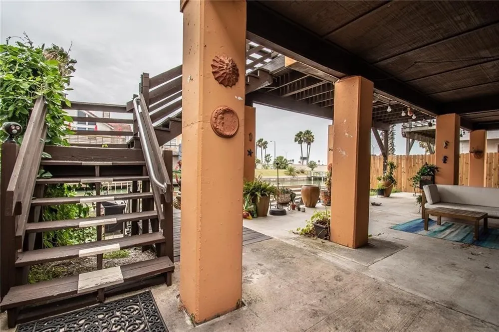 716 Enchanted Harbor Corpus Christi, TX 78402