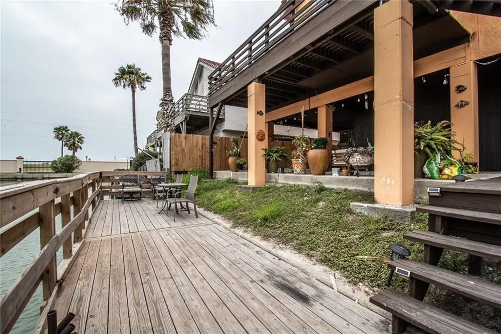 716 Enchanted Harbor Corpus Christi, TX 78402