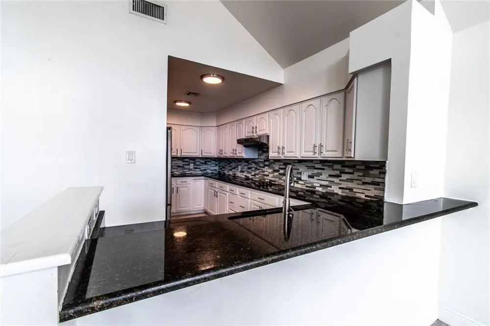 716 Enchanted Harbor Corpus Christi, TX 78402
