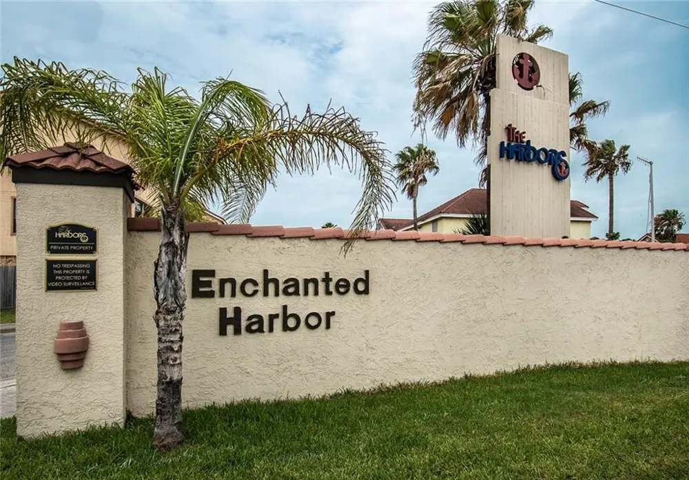 716 Enchanted Harbor Corpus Christi, TX 78402