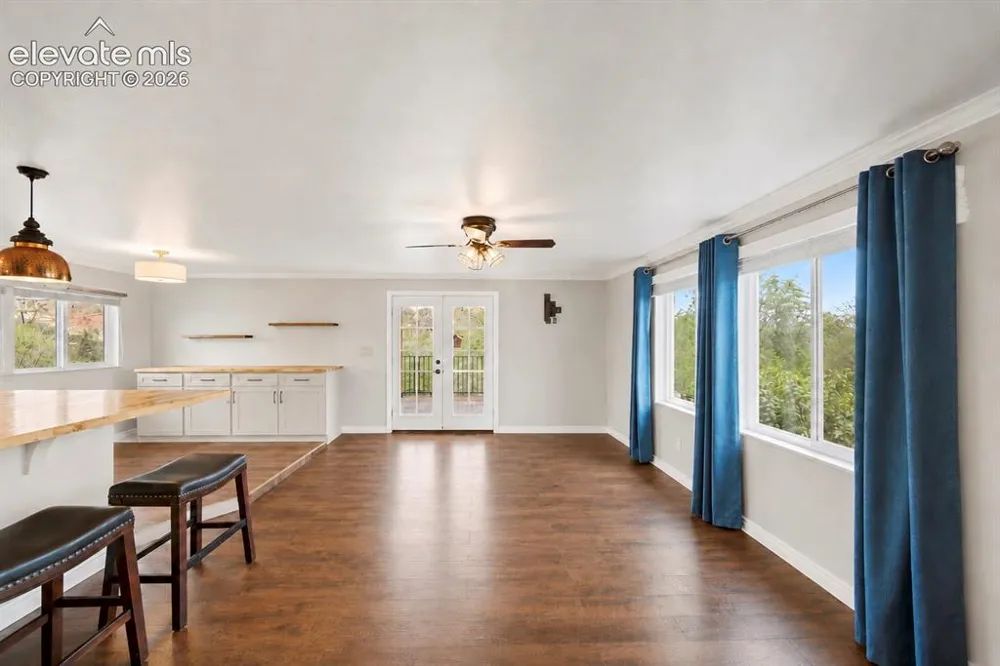 958 Midland Avenue Manitou Springs, CO 80829