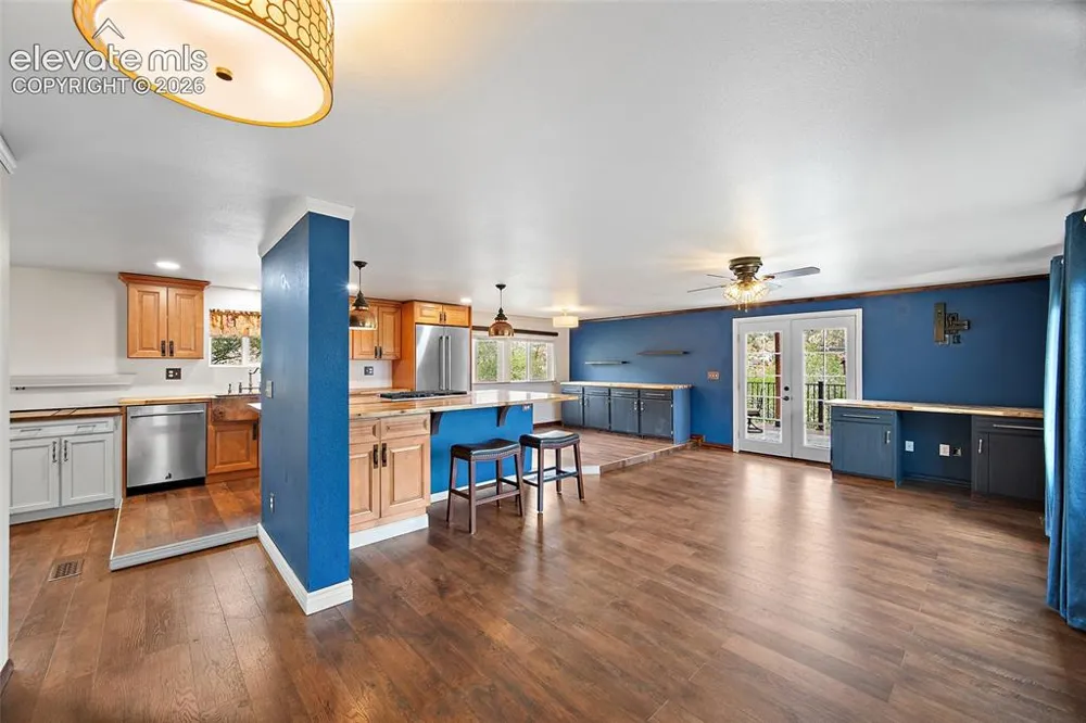 958 Midland Avenue Manitou Springs, CO 80829