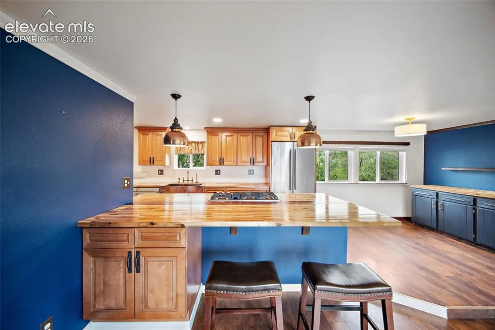 958 Midland Avenue Manitou Springs, CO 80829
