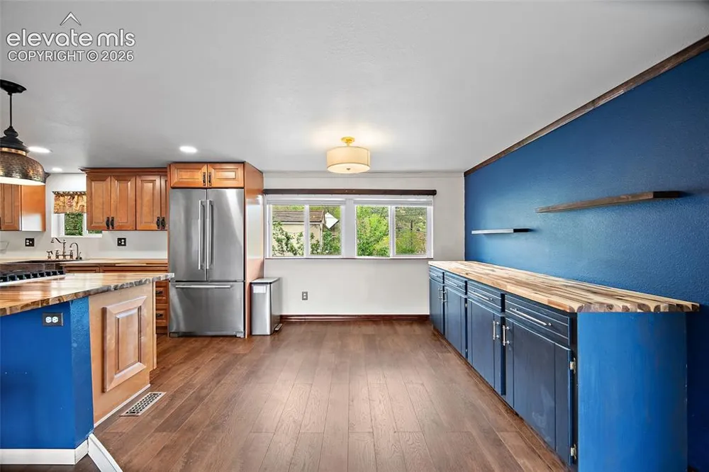958 Midland Avenue Manitou Springs, CO 80829