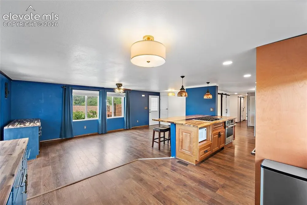 958 Midland Avenue Manitou Springs, CO 80829