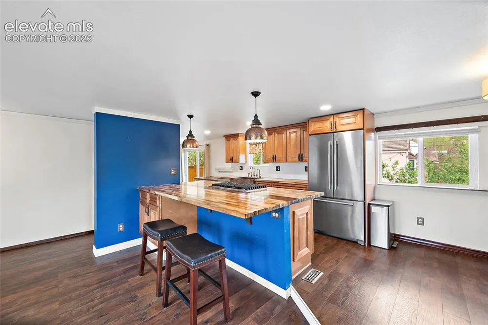 958 Midland Avenue Manitou Springs, CO 80829