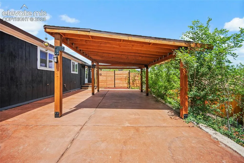958 Midland Avenue Manitou Springs, CO 80829