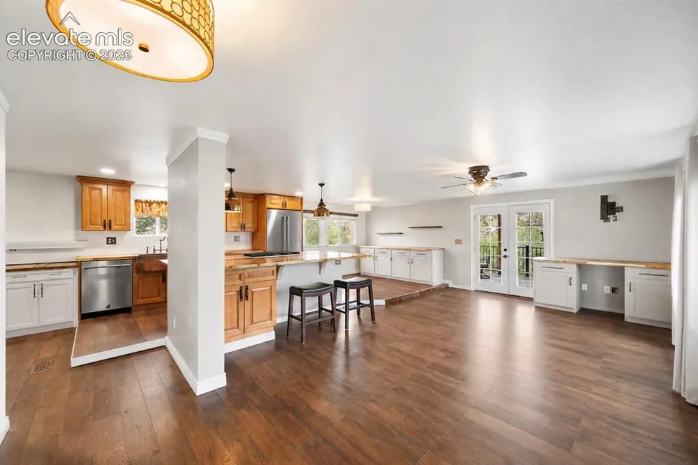 958 Midland Avenue Manitou Springs, CO 80829