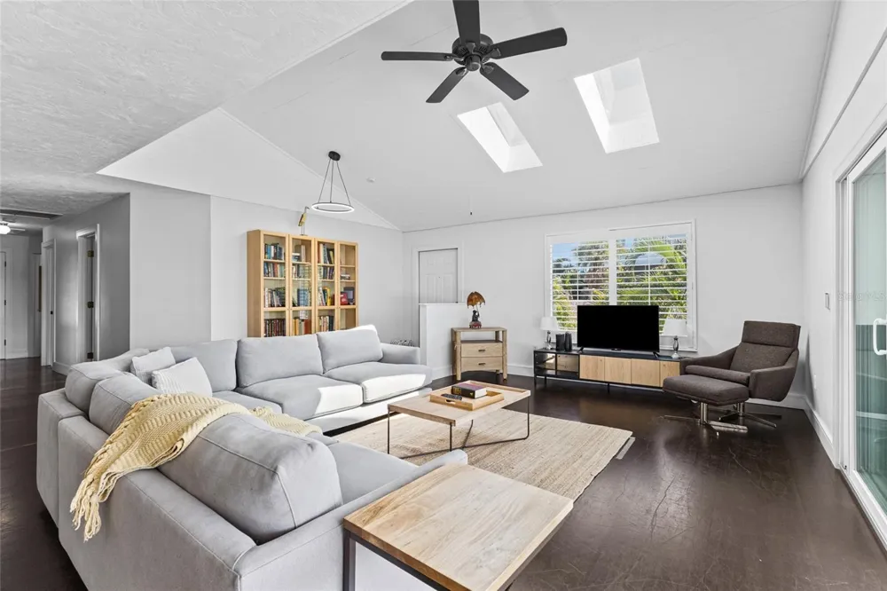 315 SPRING AVENUE Anna Maria, FL 34216
