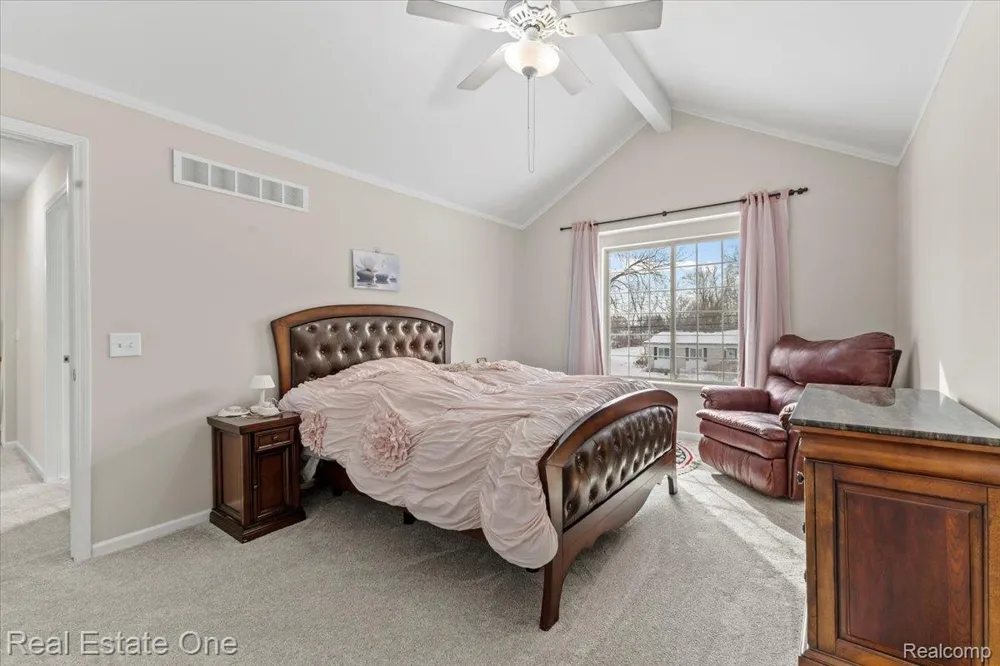 2931 Wisconsin Road Troy City, MI 48083