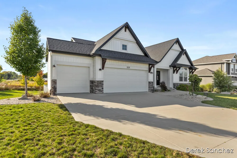 3221 Rocaway Drive Jamestown Charter Township, MI 49426