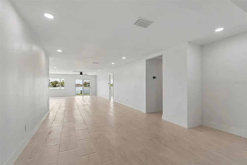 10238 TARPON DRIVE Treasure Island, FL 33706