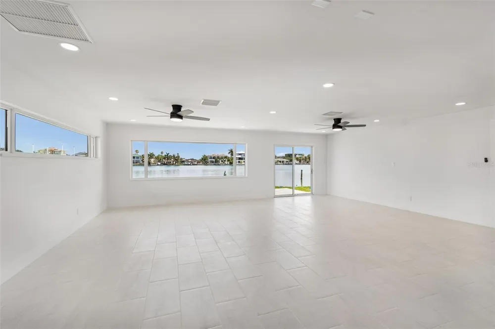 10238 TARPON DRIVE Treasure Island, FL 33706