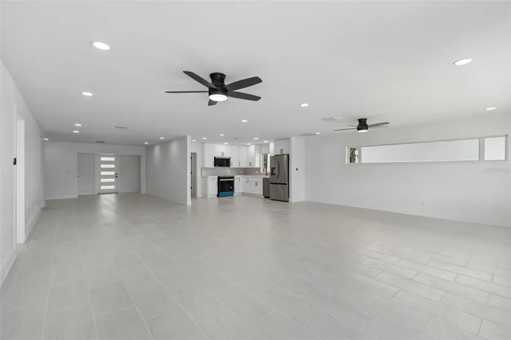 10238 TARPON DRIVE Treasure Island, FL 33706
