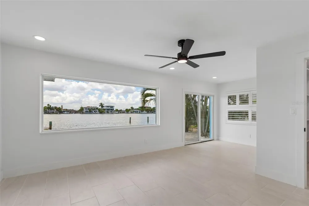 10238 TARPON DRIVE Treasure Island, FL 33706