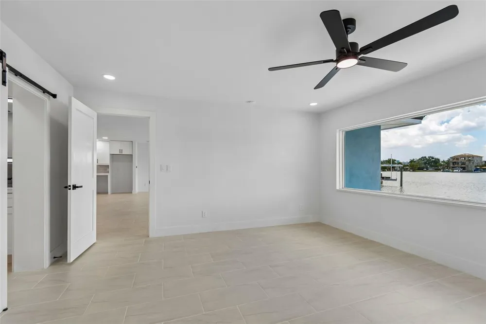 10238 TARPON DRIVE Treasure Island, FL 33706