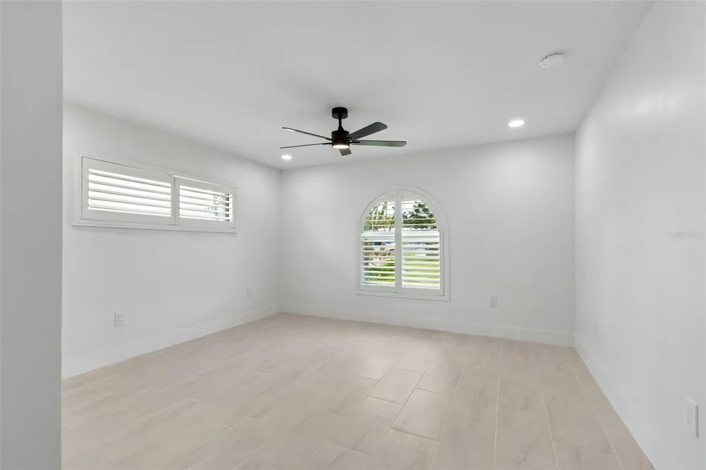 10238 TARPON DRIVE Treasure Island, FL 33706
