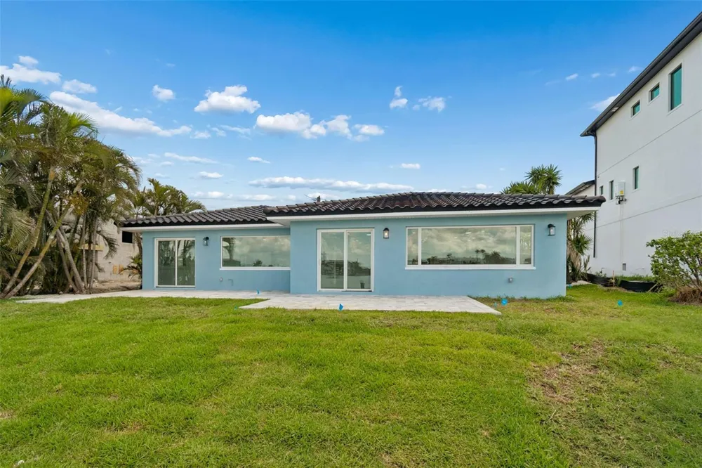 10238 TARPON DRIVE Treasure Island, FL 33706