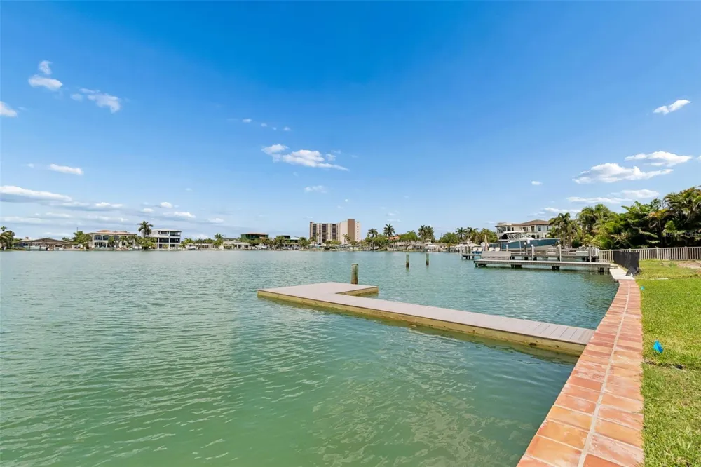 10238 TARPON DRIVE Treasure Island, FL 33706