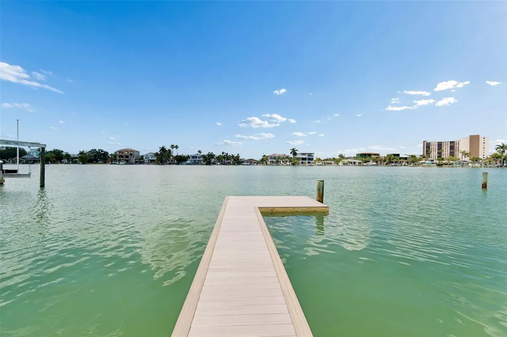 10238 TARPON DRIVE Treasure Island, FL 33706