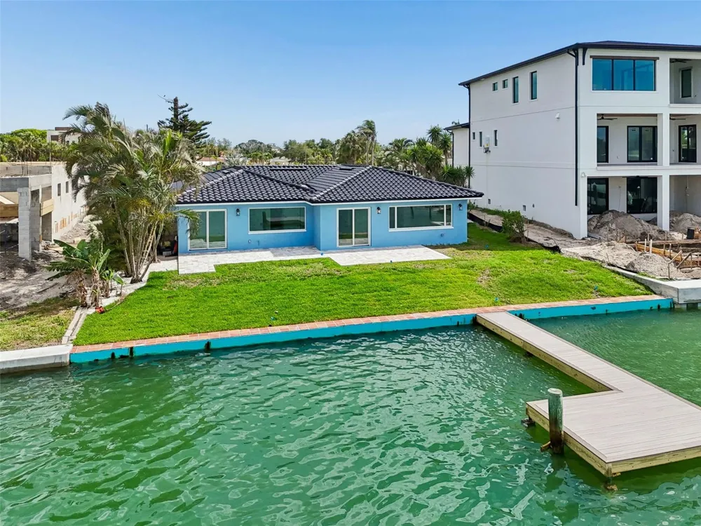 10238 TARPON DRIVE Treasure Island, FL 33706