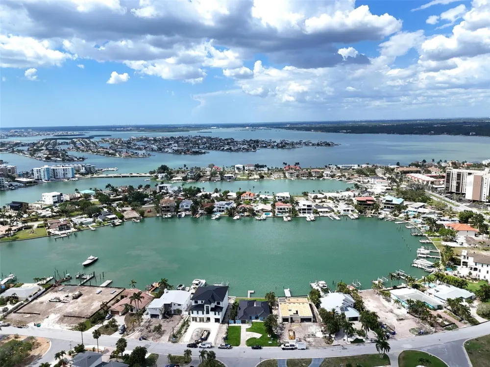 10238 TARPON DRIVE Treasure Island, FL 33706