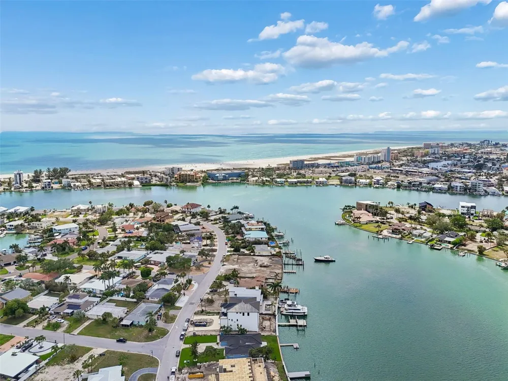 10238 TARPON DRIVE Treasure Island, FL 33706