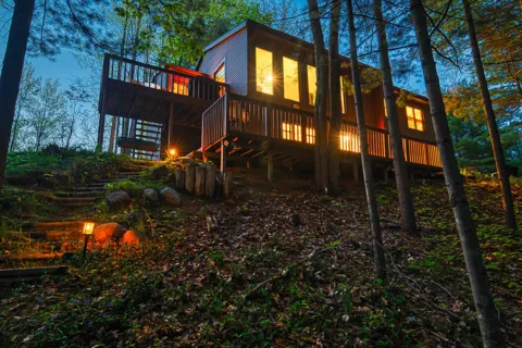 4418 Hampshire Drive