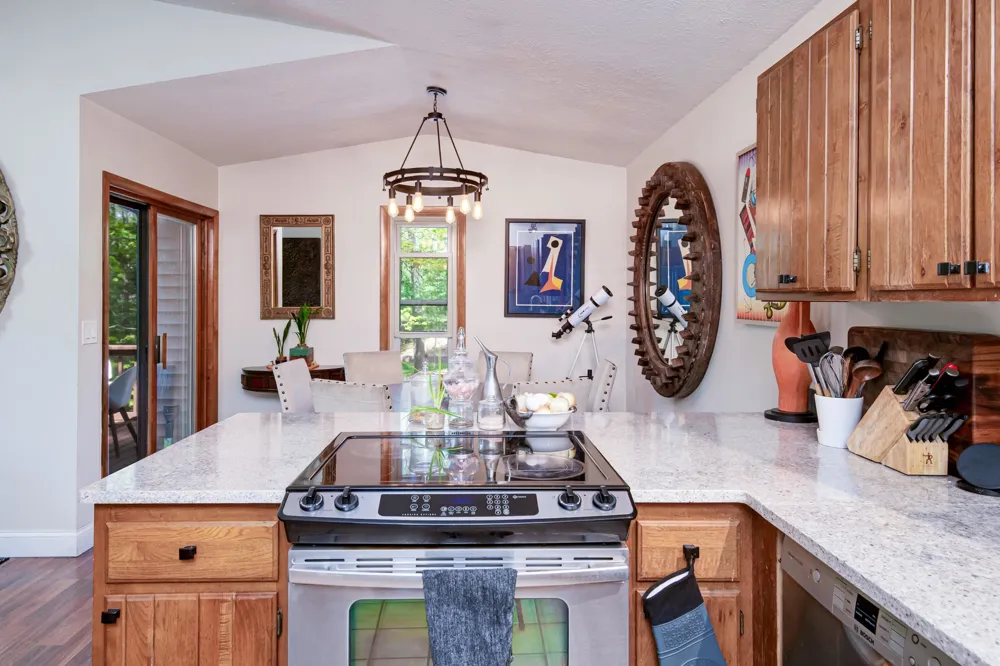 4418 Hampshire Drive Acme Township, MI 49690