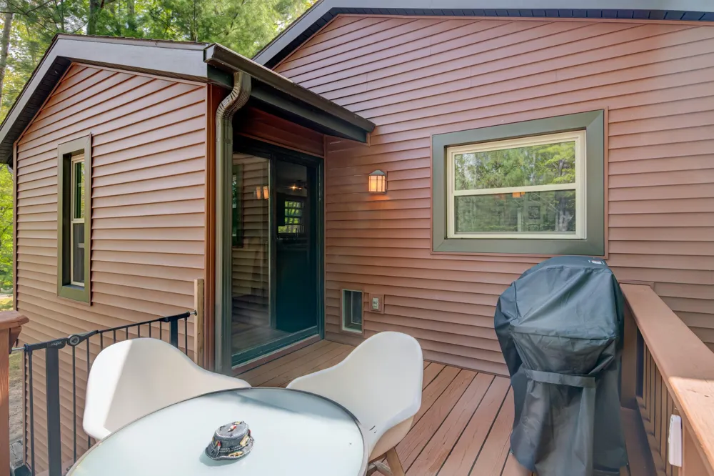 4418 Hampshire Drive Acme Township, MI 49690